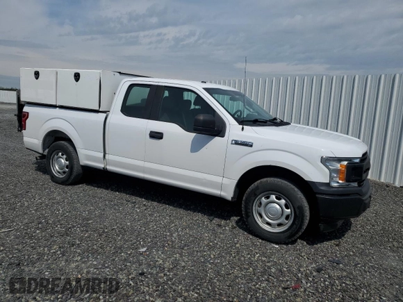 2018 Ford F-150 XL with VIN 1FTEX1C58JKE81877, listed as a Copart auction lot 52518435 with 147,820 mi miles and Clean Title. Bid and sale history available at carsss.com. Image 4.