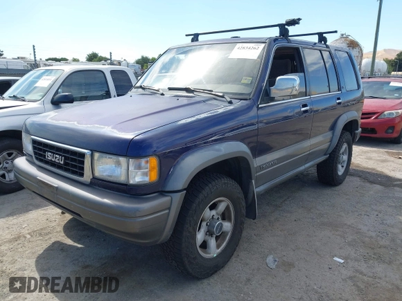 1996 Isuzu Trooper with VIN JACDJ58V9T7918352, listed as a IAAI auction lot 42834262 with 177,888 mi miles and . Bid and sale history available at DreamBid. Image 2.