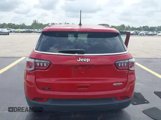 2019 Jeep Compass Latitude with VIN 3C4NJCBB8KT843811, listed as a IAAI auction lot 42442207 with 83,608 mi miles and . Bid and sale history available at DreamBid. Image 17.