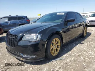 2017 Chrysler 300 S z VIN 2C3CCAGG1HH586040, wystawiony jako Copart lot #51072895 z przebiegiem 74 421 mil mil oraz Szkoda całkowita • Salvage title. Historia ofert i sprzedaży dostępna na DreamBid. Obrazek 1.