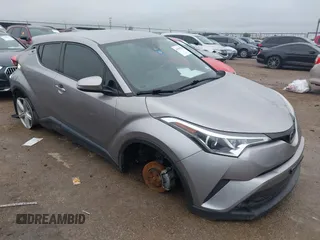 2018 Toyota C-HR XLE z VIN NMTKHMBX6JR003775, wystawiony jako IAAI lot #41956780 z przebiegiem 68 567 mil mil oraz . Historia ofert i sprzedaży dostępna na DreamBid. Obrazek 1.
