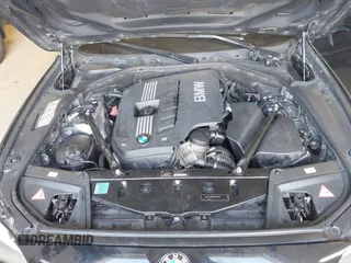2011 BMW 5 Series 528i with VIN WBAFR1C50BC736884, listed as a IAAI auction lot 41834787 with 284,117 mi miles and . Bid and sale history available at carsss.com. Image 10.