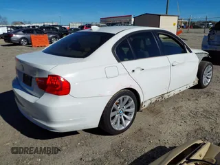 2011 BMW 3 Series 328i with VIN WBAPH7G52BNN07728, listed as a IAAI auction lot 41683017 with 140,889 mi miles. Bid and sale history available at carsss.com. Image 4.