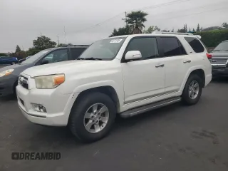 2011 Toyota 4Runner SR5 with VIN JTEZU5JR2B5030592, listed as a Copart auction lot 55171795 with 198,070 mi miles and Salvage title. Bid and sale history available at DreamBid. Image 1.