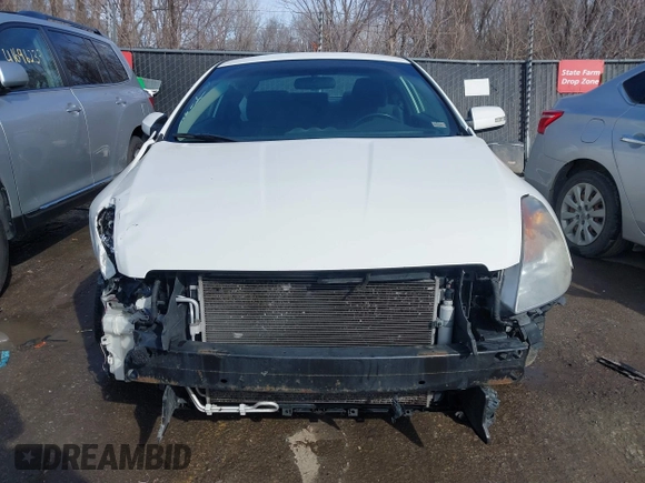 2009 Nissan Altima 3.5 SE with VIN 1N4BL24E19C114849, listed as a IAAI auction lot 41694417 with 198,940 mi miles. Bid and sale history available at carsss.com. Image 13.
