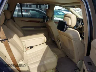 2009 Mercedes-Benz R 3.5L with VIN 4JGCB65E49A098144, listed as a IAAI auction lot 42027237 with 232,786 mi miles. Bid and sale history available at carsss.com. Image 8.
