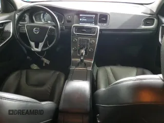 2015 Volvo S60 T5 Premier с VIN YV1612TBXF1306216, выставлен на аукционе Copart как лот 56515815 с пробегом 126 378 миль миль и Списание • Salvage title. История ставок и продаж доступна на DreamBid. Изображение 8.