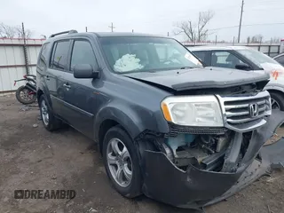 2013 Honda Pilot EX-L with VIN 5FNYF4H74DB041569, listed as a IAAI auction lot 41728937 with 223,355 mi miles and . Bid and sale history available at carsss.com. Image 1.