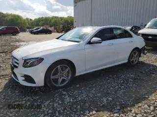 2019 Mercedes-Benz E 300 z VIN WDDZF4KB9KA520910, wystawiony jako Copart lot #54697765 z przebiegiem 69 324 mil mil oraz Szkoda całkowita • Salvage title. Historia ofert i sprzedaży dostępna na DreamBid. Obrazek 1.