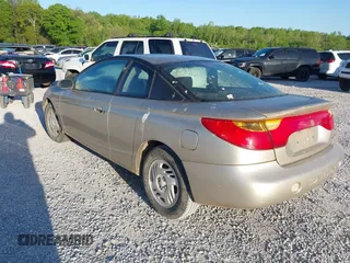 2001 Saturn SC with VIN 1G8ZR12741Z248708, listed as a IAAI auction lot 42044365 with 200,697 mi miles. Bid and sale history available at carsss.com. Image 3.