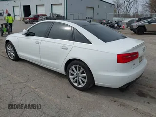 2013 Audi A6 Premium Plus z VIN WAUGGAFC3DN081065, wystawiony jako IAAI lot #41931342 z przebiegiem 136 570 mil mil oraz . Historia ofert i sprzedaży dostępna na DreamBid. Obrazek 3.