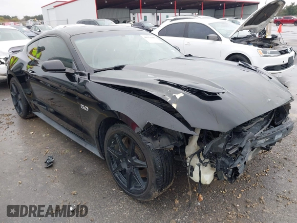 2016 Ford Mustang GT with VIN 1FA6P8CFXG5317372, listed as a IAAI auction lot 40971989 with 118,032 mi miles. Bid and sale history available at carsss.com. Image 1.