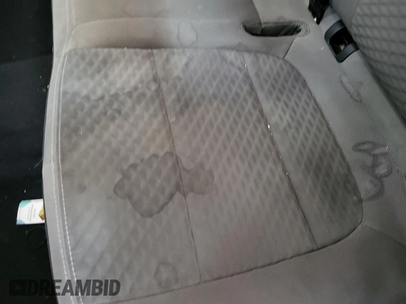 2022 Ford Escape SE z VIN 1FMCU9G66NUB33504, wystawiony jako IAAI lot #42748133 z przebiegiem 74 338 mil mil oraz . Historia ofert i sprzedaży dostępna na DreamBid. Obrazek 10.