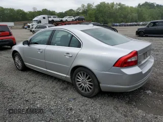 2007 Volvo S80 I6 z VIN YV1AS982771021144, wystawiony jako Copart lot #57314455 z przebiegiem 131 735 mil mil oraz Szkody całkowita. Historia ofert i sprzedaży dostępna na DreamBid. Obrazek 3.