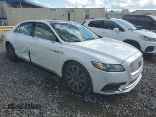 2017 Lincoln Continental Reserve with VIN 1LN6L9RP9H5609135, listed as a Copart auction lot 84870254 with 43,020 mi miles and Clean Title. Bid and sale history available at carsss.com. Image 4.