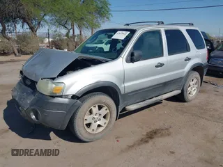 2006 Ford Escape XLT z VIN 1FMCU93136KC15231, wystawiony jako IAAI lot #42625410 z przebiegiem 117 479 mil mil oraz . Historia ofert i sprzedaży dostępna na DreamBid. Obrazek 2.