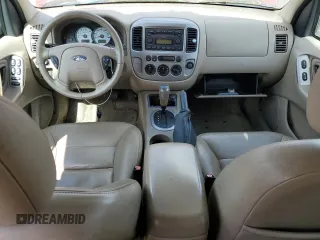 2005 Ford Escape XLT with VIN 1FMYU93195KA54937, listed as a Copart auction lot 52060135 with 95,649 mi miles and Clean Title. Bid and sale history available at carsss.com. Image 8.