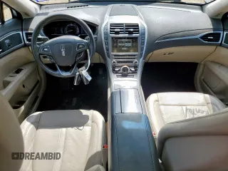 2017 Lincoln MKZ Hybrid Reserve with VIN 3LN6L5MU9HR632823, listed as a Copart auction lot 58886635 with 39,680 mi miles and Salvage title. Bid and sale history available at DreamBid. Image 8.