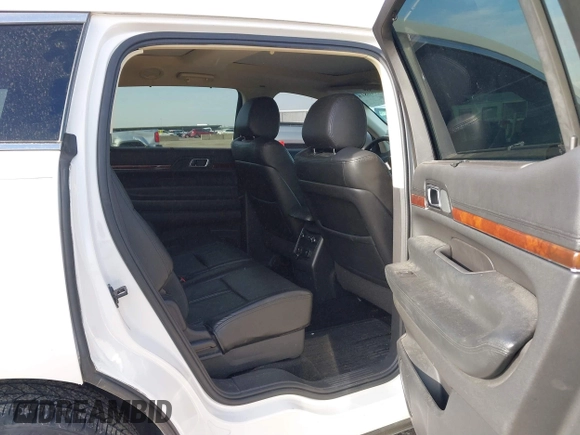 2014 Lincoln MKT EcoBoost z VIN 2LMHJ5AT2EBL57269, wystawiony jako IAAI lot #41440818 z przebiegiem 135 896 mil mil oraz . Historia ofert i sprzedaży dostępna na DreamBid. Obrazek 8.