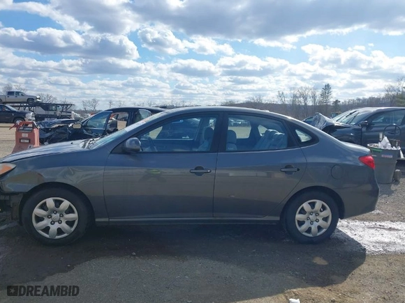 2008 Hyundai Elantra GLS with VIN KMHDU46D38U553104, listed as a IAAI auction lot 41876657 with 183,055 mi miles. Bid and sale history available at carsss.com. Image 15.