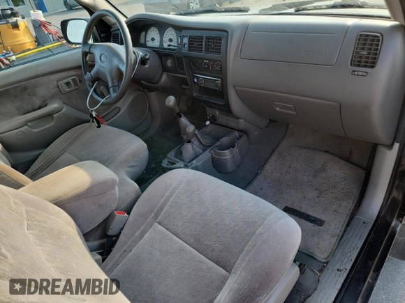 2002 Toyota Tacoma with VIN 5TEWM72NX2Z051332, listed as a Copart auction lot 66688465 with 185,611 mi miles and Clean title. Bid and sale history available at DreamBid. Image 8.
