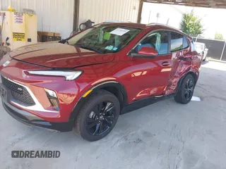 2024 Buick Encore GX Sport Touring с VIN KL4AMESL2RB195527, выставлен на аукционе IAAI как лот 42733359 с пробегом 24 708 миль миль и . История ставок и продаж доступна на DreamBid. Изображение 17.