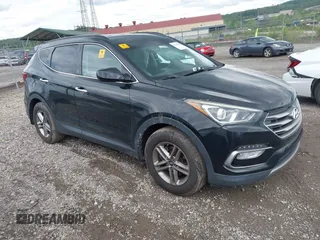 2017 Hyundai Santa Fe 2.4L z VIN 5XYZU3LB1HG427736, wystawiony jako IAAI lot #42204582 z przebiegiem 147 731 mil mil oraz . Historia ofert i sprzedaży dostępna na DreamBid. Obrazek 1.