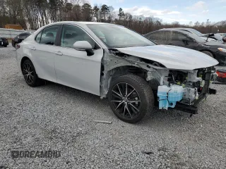 2024 Toyota Camry SE with VIN 4T1T11AK8RU202800, listed as a Copart auction lot 45028525 with 18,355 mi miles and Salvage Title. Bid and sale history available at carsss.com. Image 4.