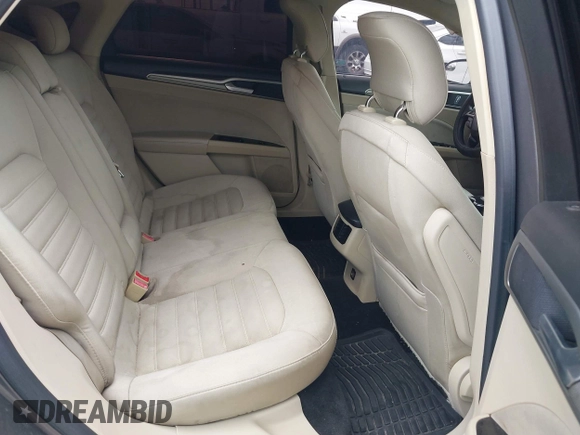 2014 Ford Fusion SE with VIN 1FA6P0H78E5373472, listed as a IAAI auction lot 42100823 with 186,173 mi miles and . Bid and sale history available at DreamBid. Image 8.