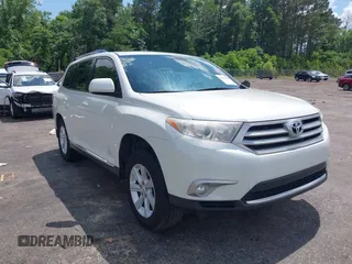 2012 Toyota Highlander z VIN 5TDZK3EH0CS071346, wystawiony jako IAAI lot #42170353 z przebiegiem 111 510 mil mil oraz . Historia ofert i sprzedaży dostępna na DreamBid. Obrazek 1.