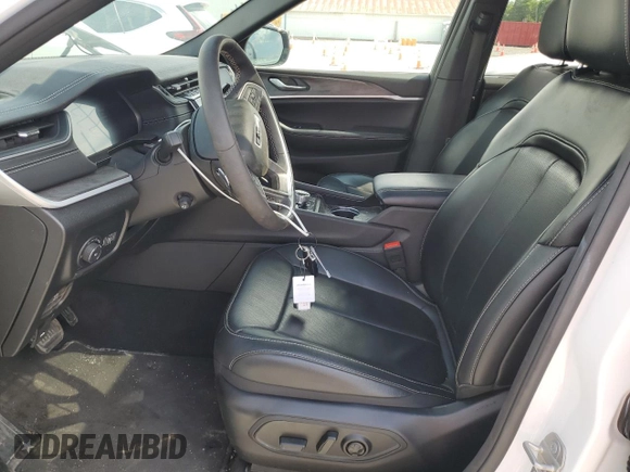 2024 Jeep Grand Cherokee Limited z VIN 1C4RJKBG2R8557615, wystawiony jako Copart lot #59046345 z przebiegiem 19 454 mil mil oraz Szkoda całkowita • Salvage title. Historia ofert i sprzedaży dostępna na DreamBid. Obrazek 7.