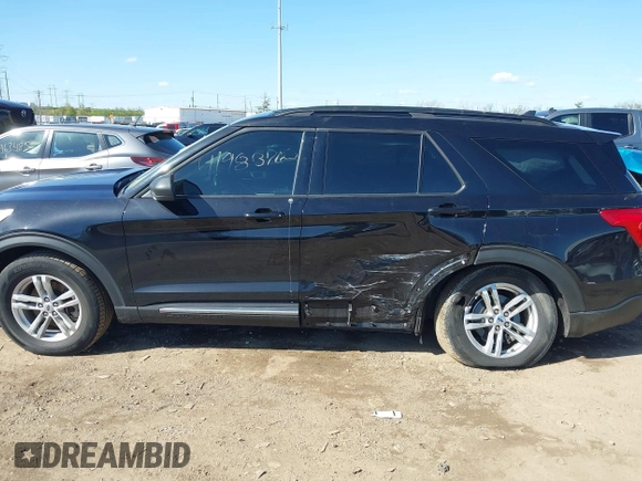 2022 Ford Explorer XLT z VIN 1FMSK8DH0NGA96191, wystawiony jako IAAI lot #41983762 z przebiegiem 47 637 mil mil oraz . Historia ofert i sprzedaży dostępna na DreamBid. Obrazek 15.