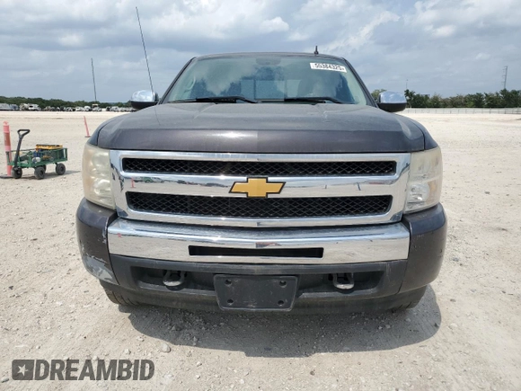 2010 Chevrolet Silverado 1500 LT with VIN 1GCSKSE33AZ115058, listed as a Copart auction lot 55384325 with 170,468 mi miles and Clean Title. Bid and sale history available at DreamBid. Image 5.