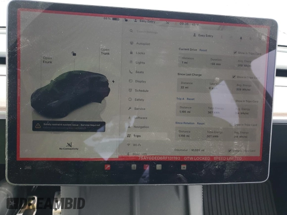 2024 Tesla Model Y with VIN 7SAYGDED6RF131193, listed as a Copart auction lot 47822735 with 10,007 mi miles and Salvage Title. Bid and sale history available at DreamBid. Image 9.