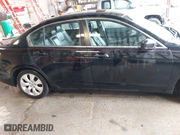 2010 Honda Accord EX-L z VIN 1HGCP2F84AA156394, wystawiony jako IAAI lot #42248446 z przebiegiem 159 877 mil mil oraz . Historia ofert i sprzedaży dostępna na DreamBid. Obrazek 13.