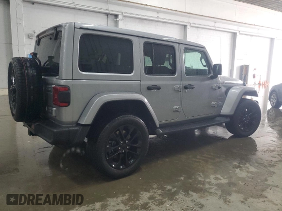 2021 Jeep Wrangler Unlimited Sahara with VIN 1C4JJXP65MW682462, listed as a Copart auction lot 58673385 with 38,714 mi miles and Salvage title. Bid and sale history available at DreamBid. Image 3.