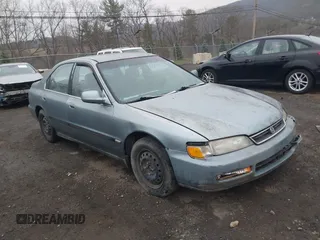 1996 Honda Accord LX with VIN 1HGCD5631TA169122, listed as a IAAI auction lot 42022239 with 164,191 mi miles and . Bid and sale history available at carsss.com. Image 12.