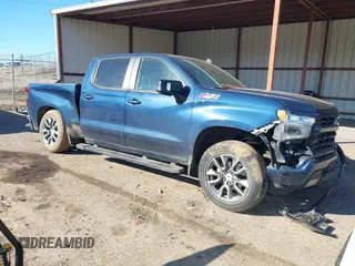 2022 Chevrolet Silverado 1500 RST with VIN 1GCUDEEDXNZ522622, listed as a IAAI auction lot 41363844 with 80,710 mi miles and . Bid and sale history available at DreamBid. Image 1.