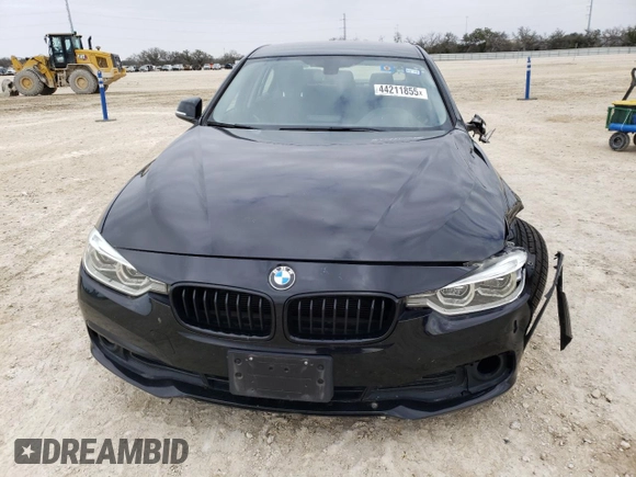 2018 BMW 3 Series 320i with VIN WBA8E1G53JNU93251, listed as a Copart auction lot 44211855 with 51,692 mi miles and Salvage Title. Bid and sale history available at carsss.com. Image 5.