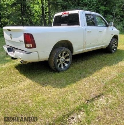 2014 Ram 1500 Sport z VIN 1C6RR7HT4ES434333, wystawiony jako Copart lot #60139805 z przebiegiem 135 180 mil mil oraz Czysty tytuł • Clean title. Historia ofert i sprzedaży dostępna na DreamBid. Obrazek 4.