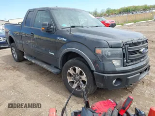 2013 Ford F-150 XL z VIN 1FTFX1ET9DFC41220, wystawiony jako IAAI lot #42229913 z przebiegiem 181 404 mil mil oraz . Historia ofert i sprzedaży dostępna na DreamBid. Obrazek 1.