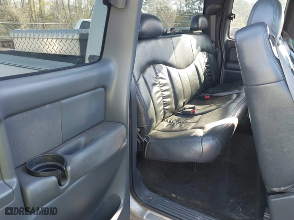 2002 Chevrolet Silverado 1500 LS with VIN 1GCEK19T12E297692, listed as a IAAI auction lot 41844862 with 236,937 mi miles. Bid and sale history available at carsss.com. Image 8.