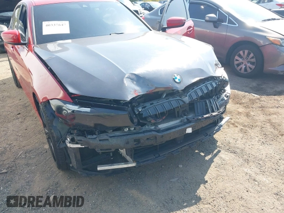2020 BMW 3 Series 330i xDrive with VIN 3MW5R7J09L8B40736, listed as a IAAI auction lot 40337647 with 1 mi miles. Bid and sale history available at carsss.com. Image 6.