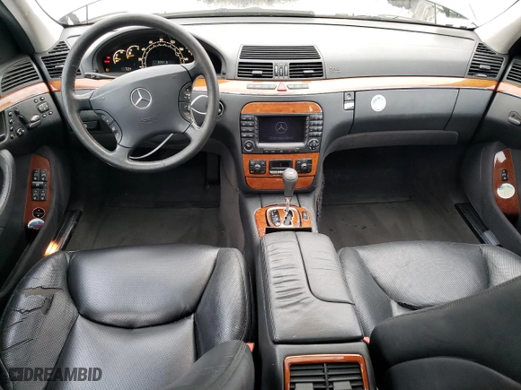 2006 Mercedes-Benz S-Class 3.7L with VIN WDBNF67J06A472724, listed as a Copart auction lot 44446425 with 207,405 mi miles and Salvage Title. Bid and sale history available at carsss.com. Image 8.