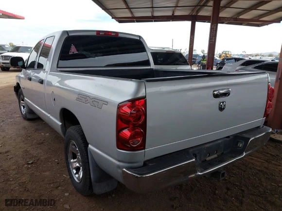 2008 Dodge Ram 1500 SLT with VIN 1D7HA182X8J204814, listed as a IAAI auction lot 41787106 with 207,285 mi miles. Bid and sale history available at carsss.com. Image 3.