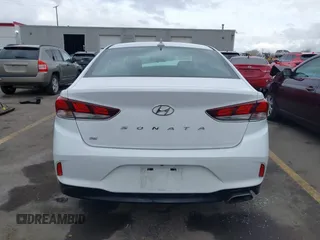 2018 Hyundai Sonata SE z VIN 5NPE24AFXJH698843, wystawiony jako IAAI lot #41851524 z przebiegiem 100 811 mil mil oraz . Historia ofert i sprzedaży dostępna na DreamBid. Obrazek 16.