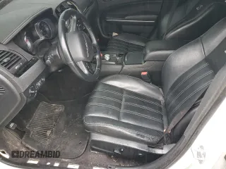 2018 Chrysler 300 S with VIN 2C3CCABG5JH269665, listed as a Copart auction lot 43393925 with 84,397 mi miles and Salvage Title. Bid and sale history available at DreamBid. Image 7.
