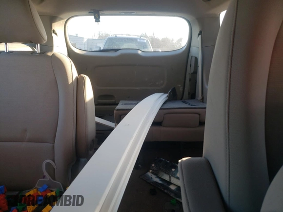 2015 Kia Sedona L with VIN KNDMA5C11F6049410, listed as a Copart auction lot 46272755 with 86,340 mi miles and Salvage Title. Bid and sale history available at carsss.com. Image 10.