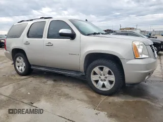2007 GMC Yukon SLT with VIN 1GKFC13017R159638, listed as a Copart auction lot 88973345 with 225,396 mi miles and Salvage Title. Bid and sale history available at carsss.com. Image 4.
