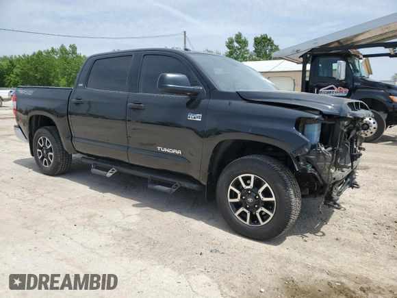 2018 Toyota Tundra SR5 z VIN 5TFDW5F18JX723486, wystawiony jako Copart lot #56826305 z przebiegiem 96 870 mil mil oraz Szkoda całkowita • Salvage title. Historia ofert i sprzedaży dostępna na DreamBid. Obrazek 4.